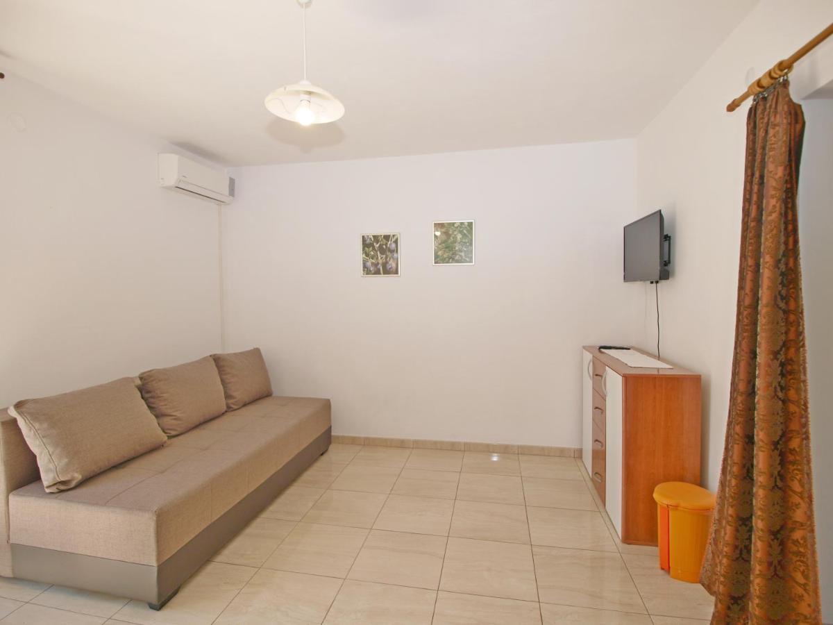 Apartmani Korljan 格拉达茨 外观 照片