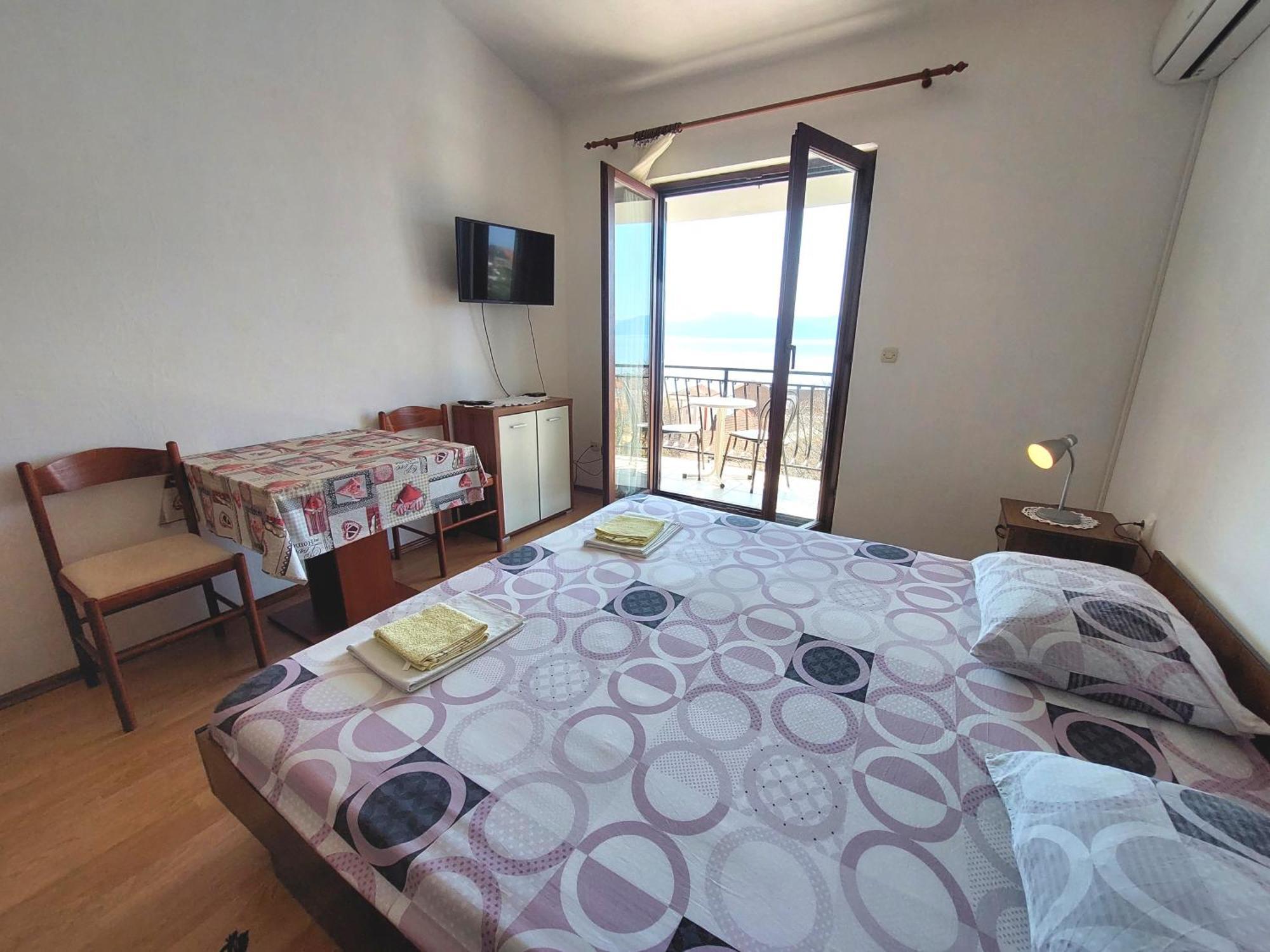 Apartmani Korljan 格拉达茨 外观 照片